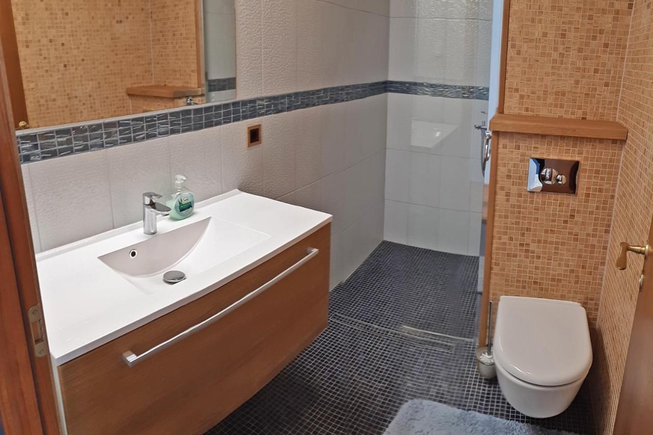 "Winter" Apartment فيلياندي المظهر الخارجي الصورة